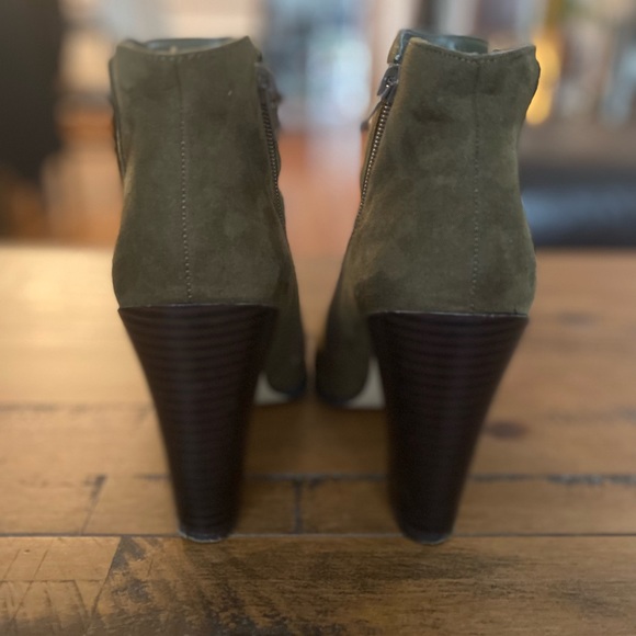 JustFab Olive green block heeled booties. Size 7. Worn, good condition - Picture 3 of 4